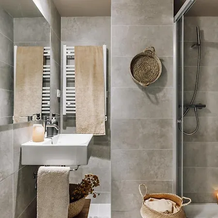 Encina - 2 Bedrooms In Eixample Esquerra 바르셀로나